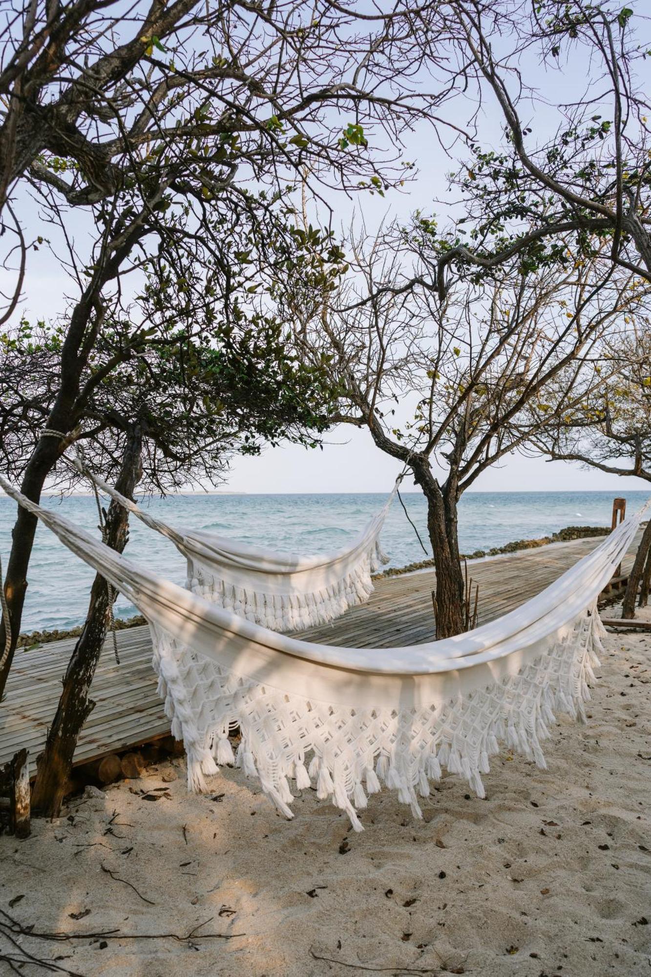 Isla Corona Islas del Rosario Luaran gambar